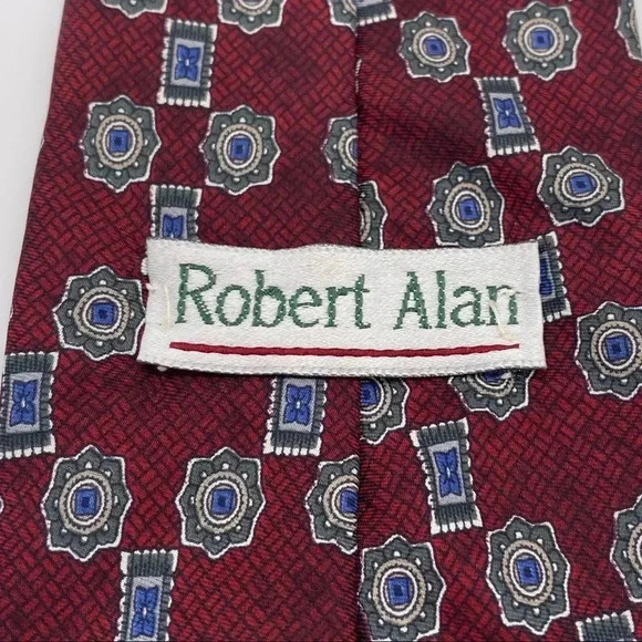 Robert Alan Neck Tie 👨🏻💼 - Picture 3 of 3